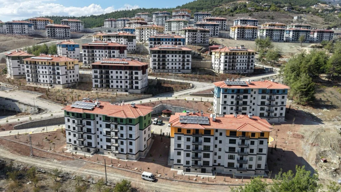 819 deprem konutu ay sonuna kadar tamamlanacak