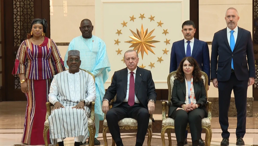 Cumhurbaşkanı Erdoğan, 5 ülkenin büyükelçisini kabul etti