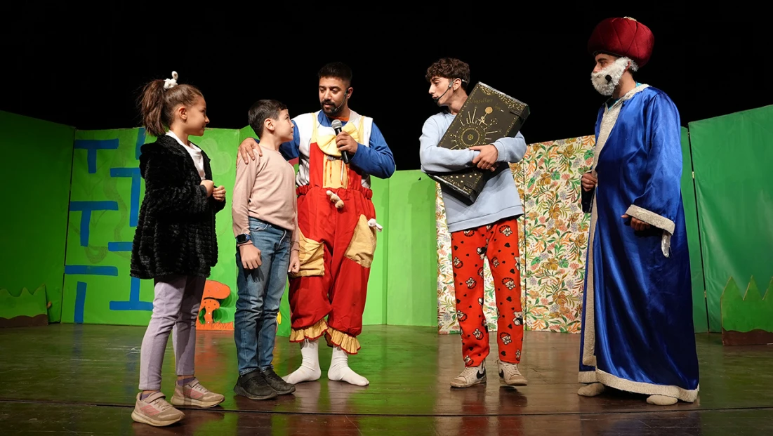 Masalların renkli evreni çocukları hayran bıraktı