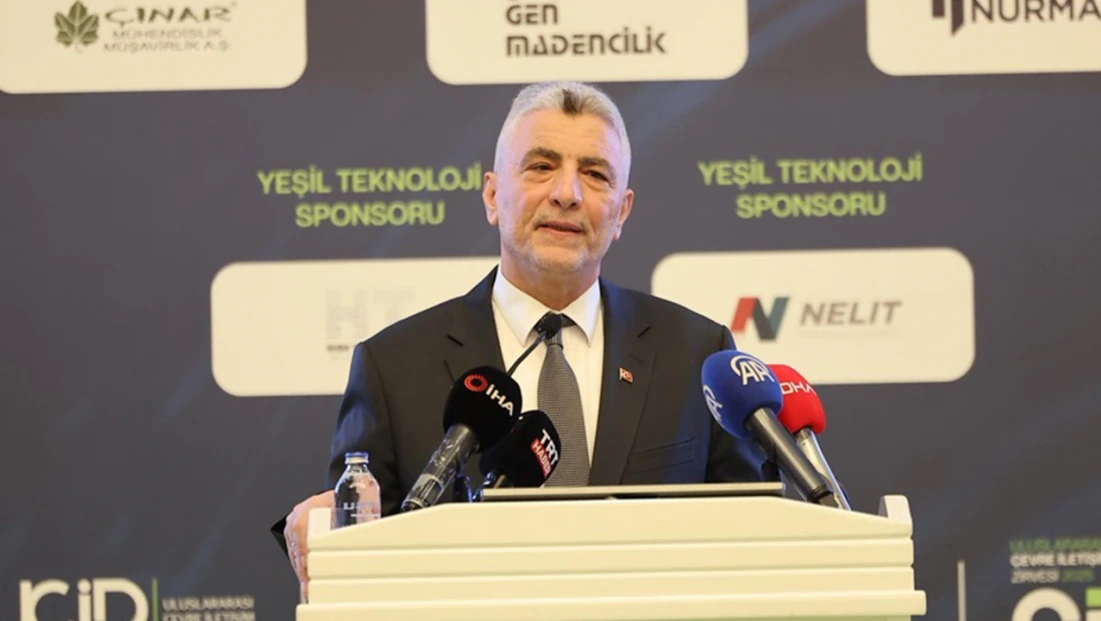 Ticaret Bakanı Bolat, 2. Uluslararası Çevre İletişim Zirvesi'nde konuştu