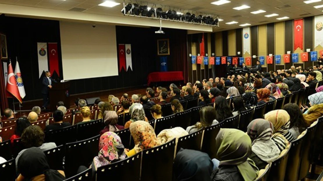 'Türkiye'de Sosyal Güvenlik Sisteminde Değişim ve Dönüşüm' Konferansı!