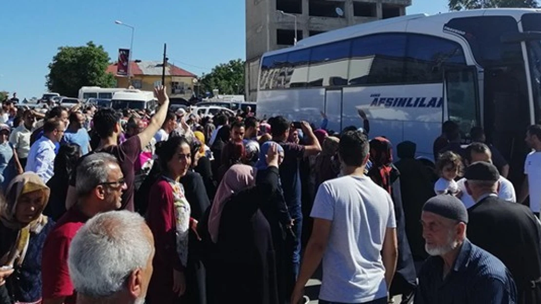 Afşinli hacı adayları dualarla uğurlandı!