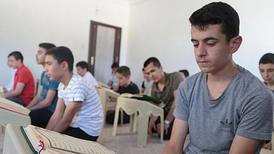 Kahramanmaraş'ta Şehit askerler ve AA muhabiri için hatim!