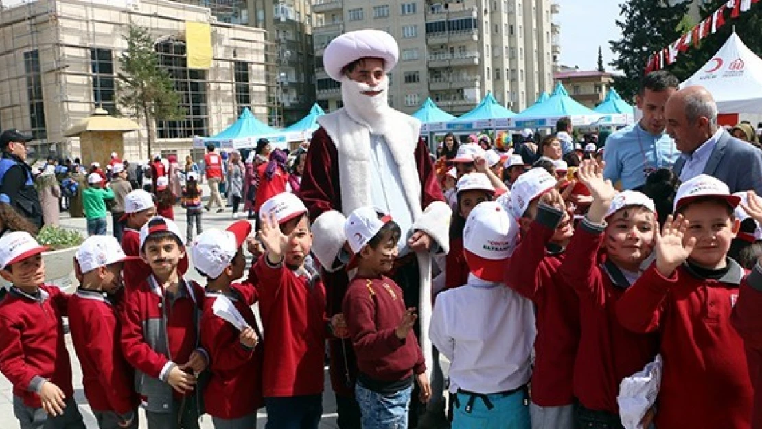 Kahramanmaraş'ta şehit ve gazi çocuklarına geleneksel oyun etkinliği