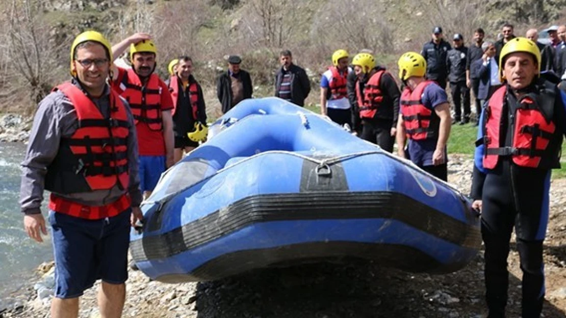 Nergele Çayında rafting heyecanı!