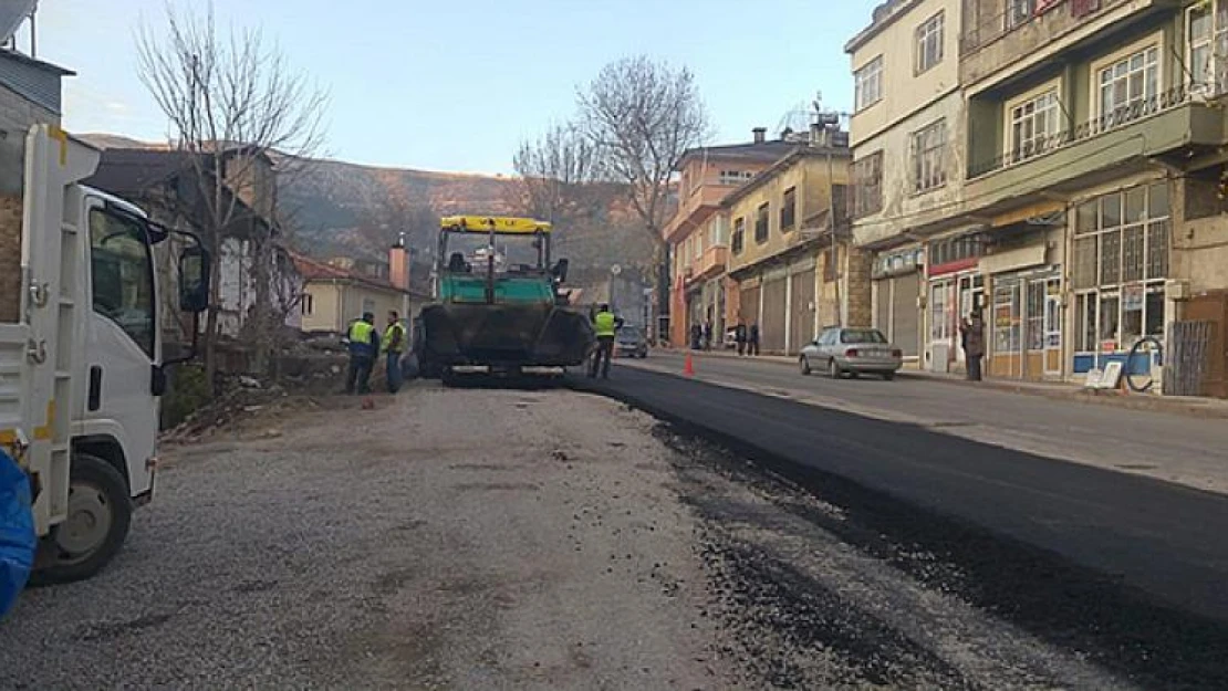 Sarayaltı Caddesinde çalışmalar aralıksız sürüyor!