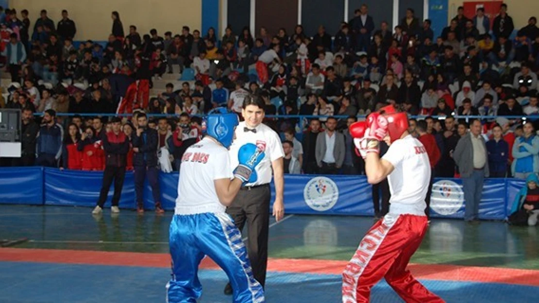 Gençler Türkiye Okullar Kick Boks Şampiyonası Afşin'de!