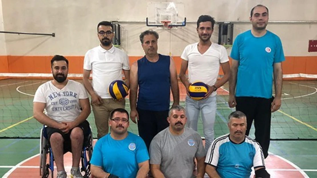 Başkan Çimen, Paravollley sporcuları ile bir araya geldi!