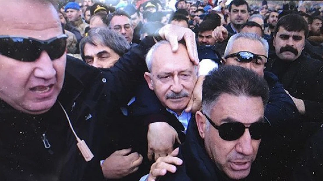 Kılıçdaroğlu'na şehit cenazesinde saldırı