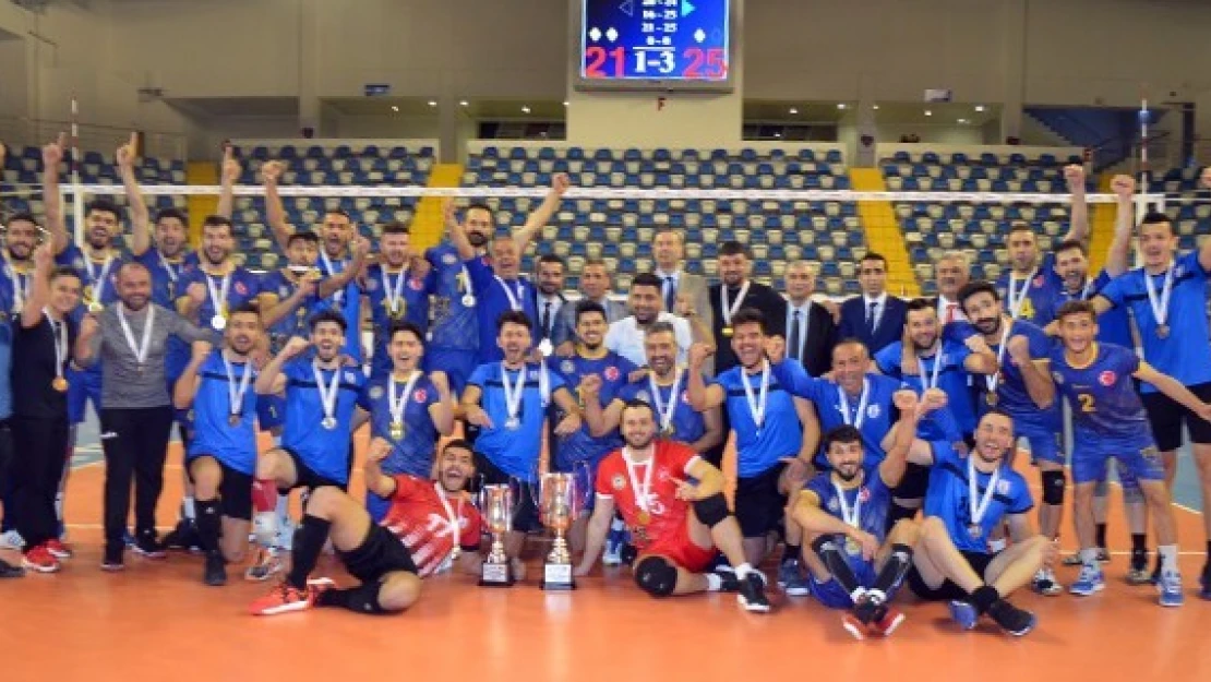 1920 Maraş Spor Voleybol'da 1. Lige yükseldi!