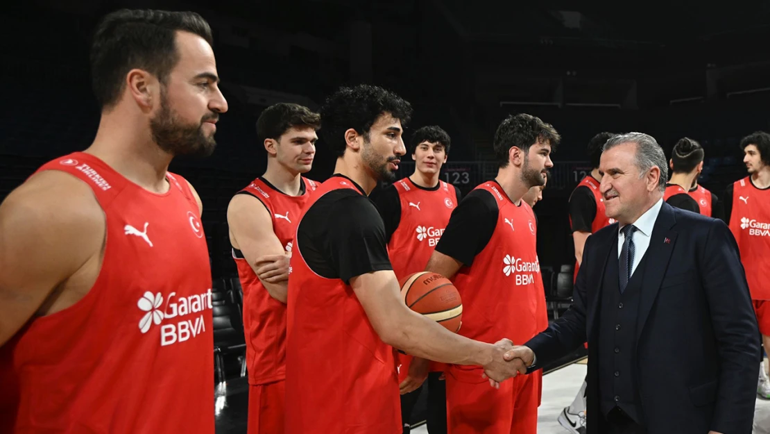 A Milli Erkek Basketbol Takımı'na destek