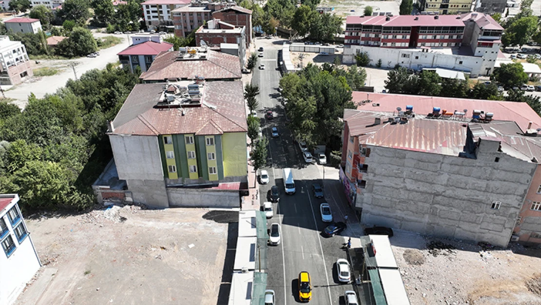 Ahmet Karacabey Caddesi, baştan sona yenilendi