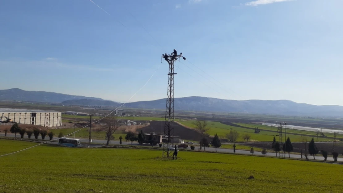 AKEDAŞ, heyelandan etkilenen yeraltı şebekesine alternatif çözüm üretti