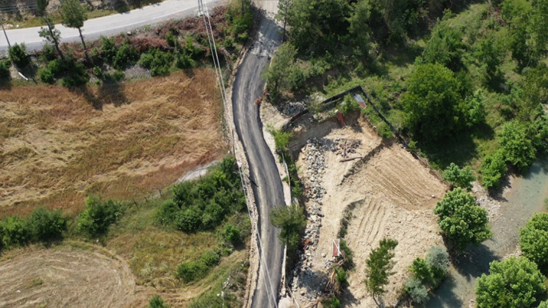 Andırın'ın 8 mahallesinde ulaşım standartları arttırılıyor