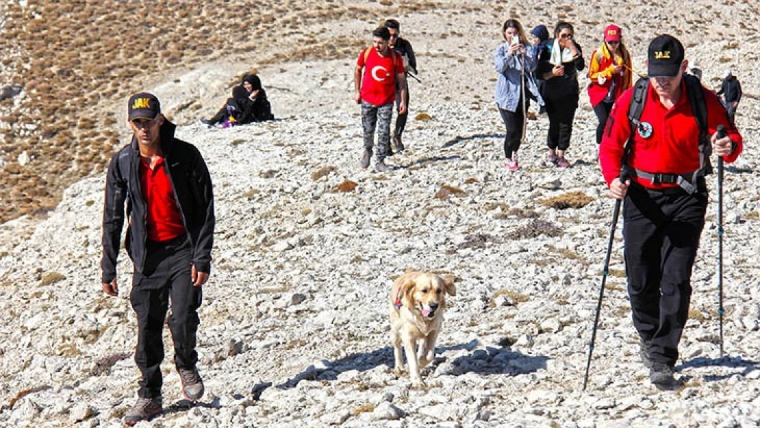 Atlik Dağı nefes kesti