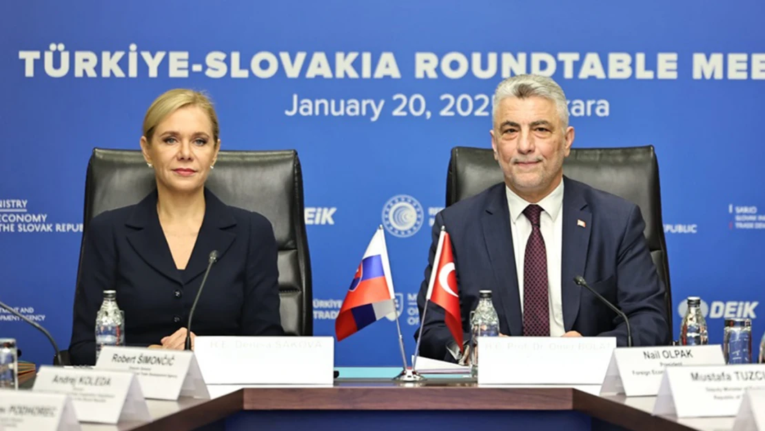 Bakan Bolat, 'Vize zorluğu azaltılırsa daha fazla Türk Slovakya'ya gidebilir'