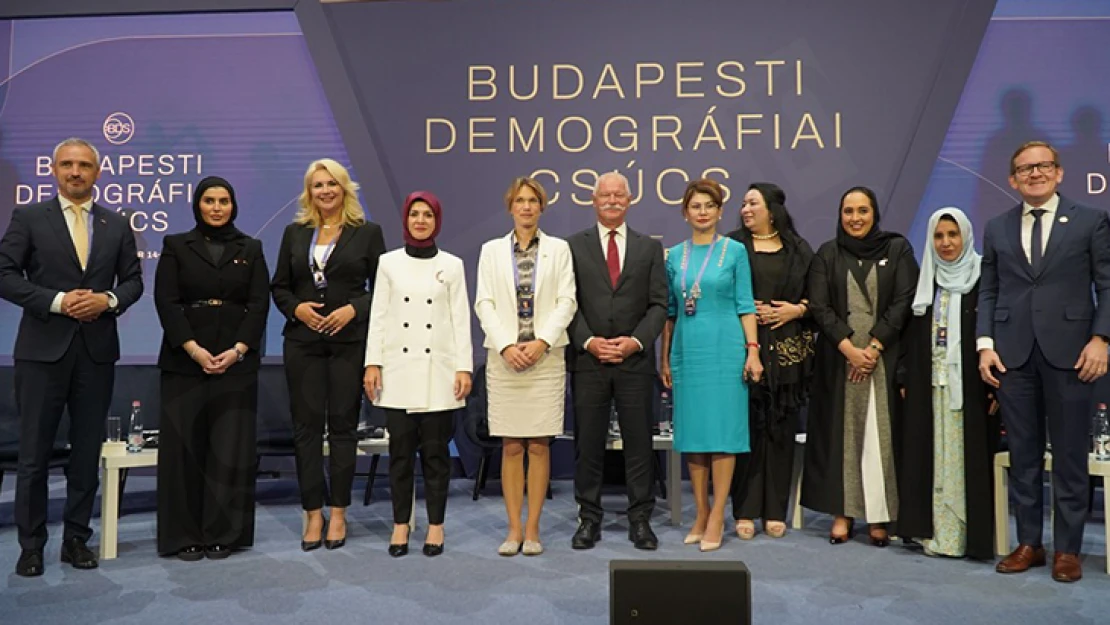 Bakan Göktaş, Budapeşte Demografi Zirvesine katıldı