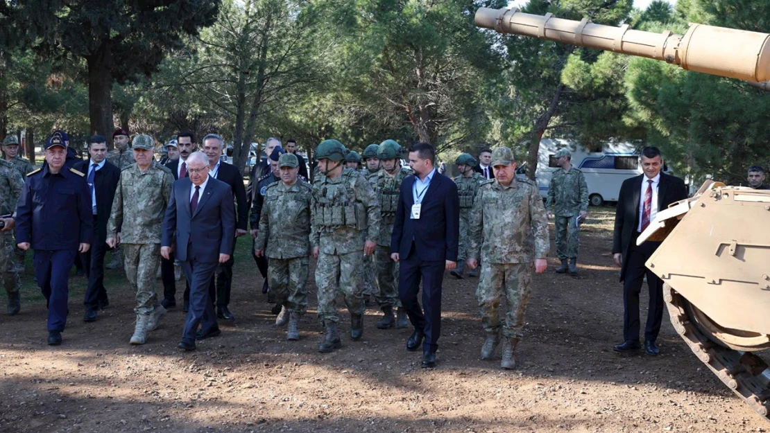 Bakan Güler'den Siyah Bere dizi setine ziyaret