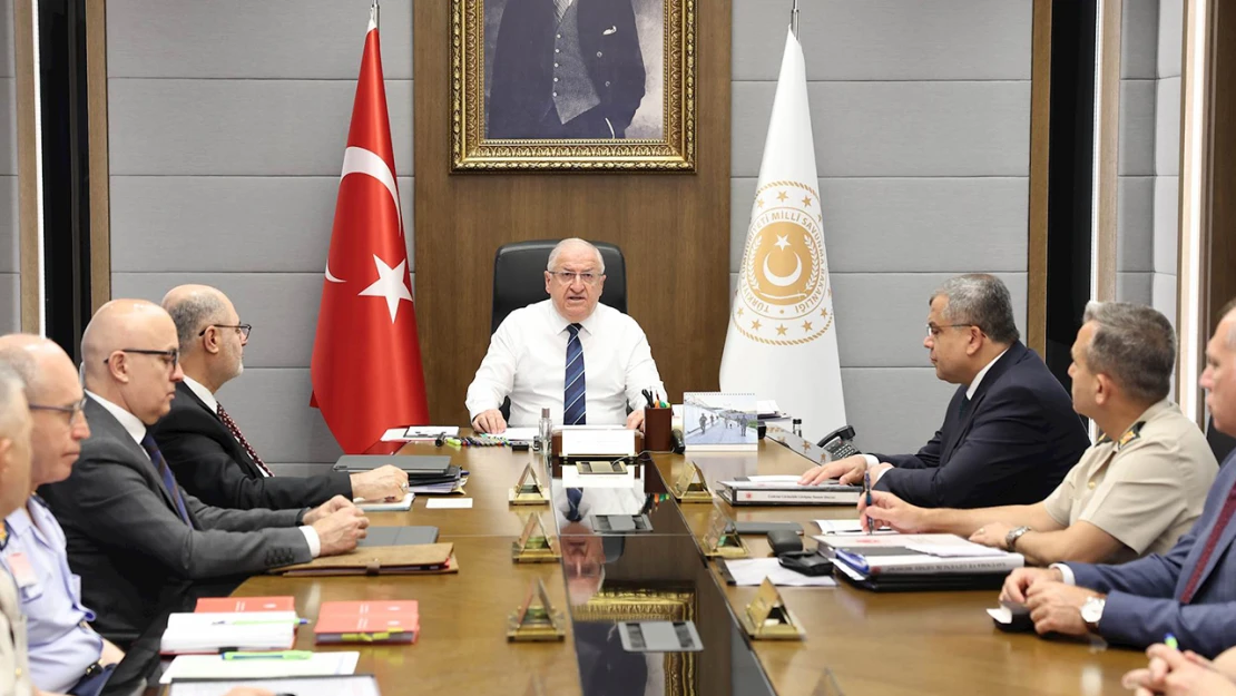 Bakan Güler: ' TSK üstlendiği tüm görevleri başarıyla yerine getiriyor'