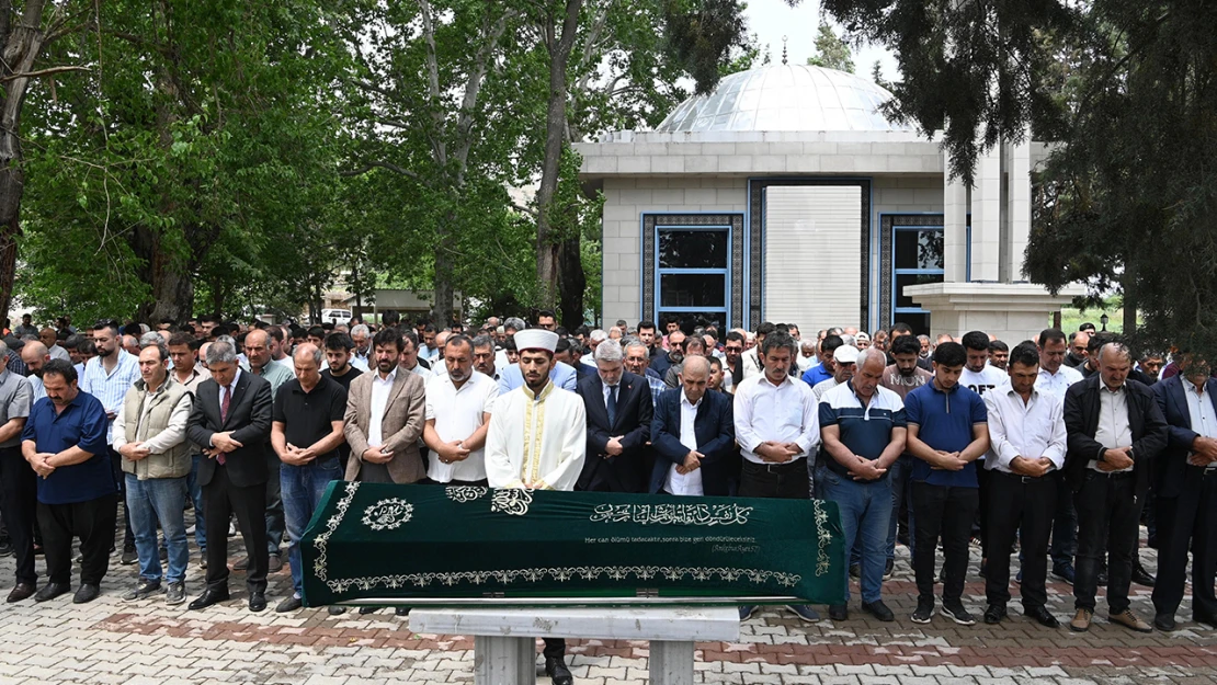 Başkan Görgel, Büyükşehir personeli Taş'ın cenazesine katıldı