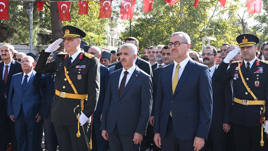 Başkan Güngör, 'Cumhuriyetimizin 100. Yılı kutlu olsun'