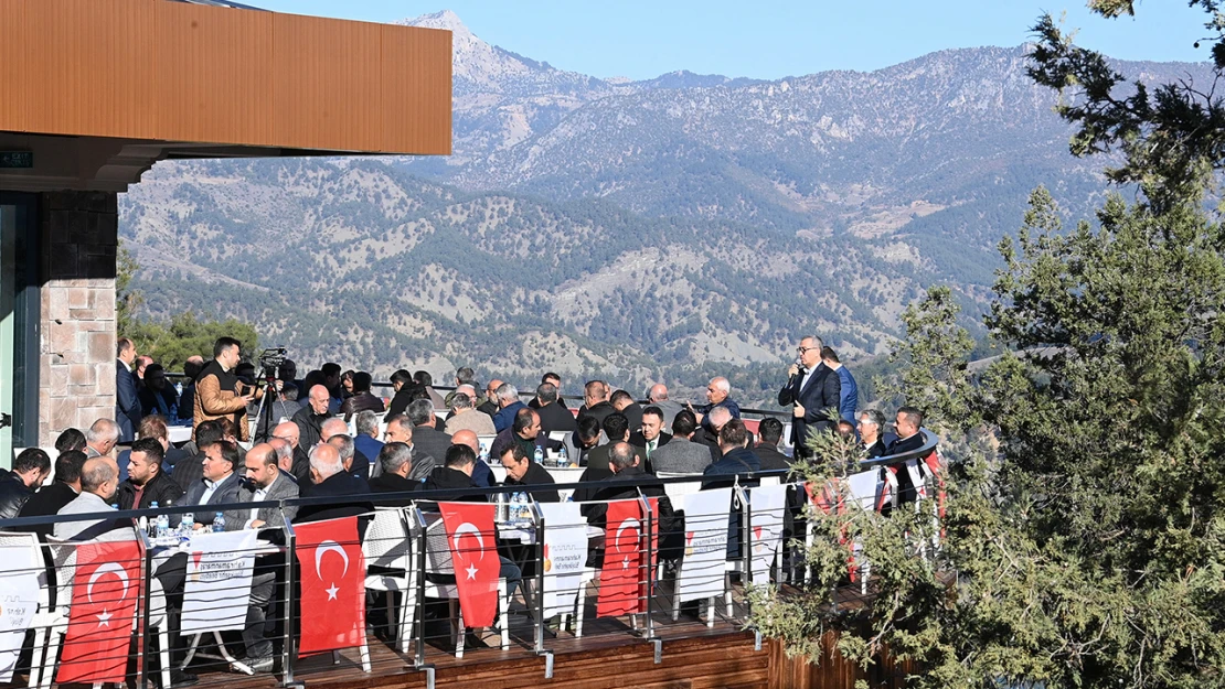 Başkan Güngör, öğretmenlerle bir araya geldi