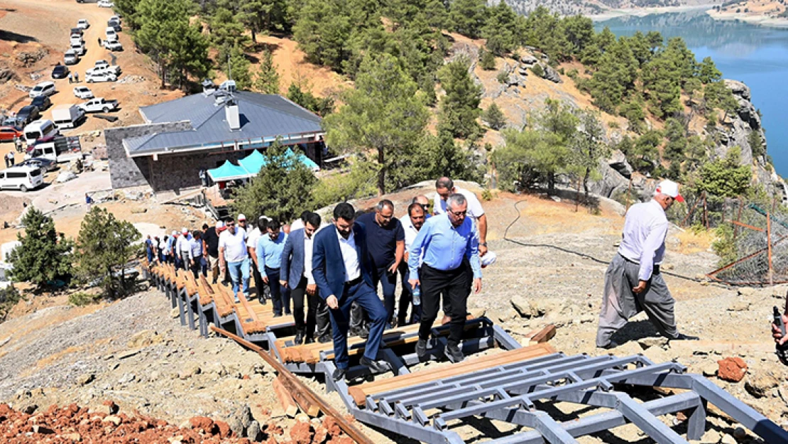 Başkan Güngör, Onikişubat Muhtarlarıyla Ali Kayasında buluştu