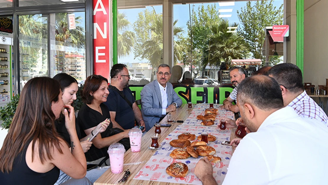 Başkan Güngör, Uzun Çarşı esnafını ziyaret etti