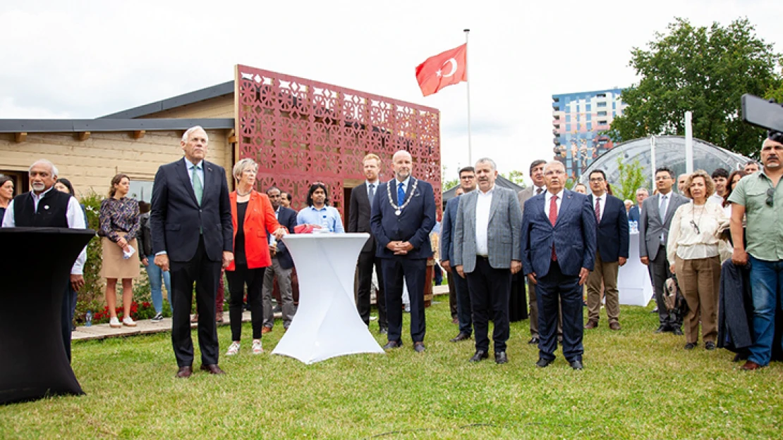 Başkan Mahçiçek: Ay yıldızlı bahçemiz ve değerlerimizle Hollanda'ya damga vurduk