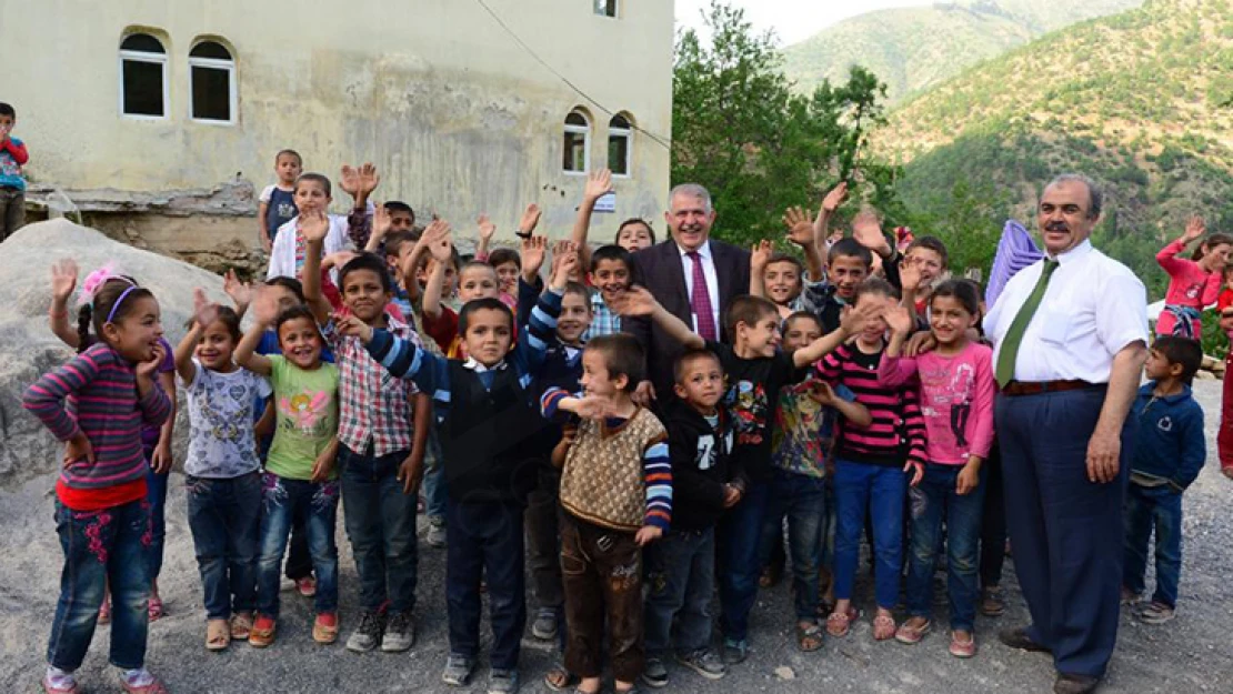 Başkan Mahçiçek'ten çocuklara müjdeli 23 Nisan mesajı