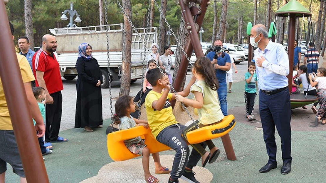 Başkan Okay, mesire alanında vatandaşlarla bir araya geldi