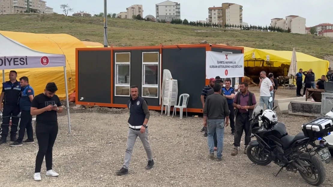 Başkentte güvenlik güçlerine sopayla saldıran 10 kişi gözaltına alındı