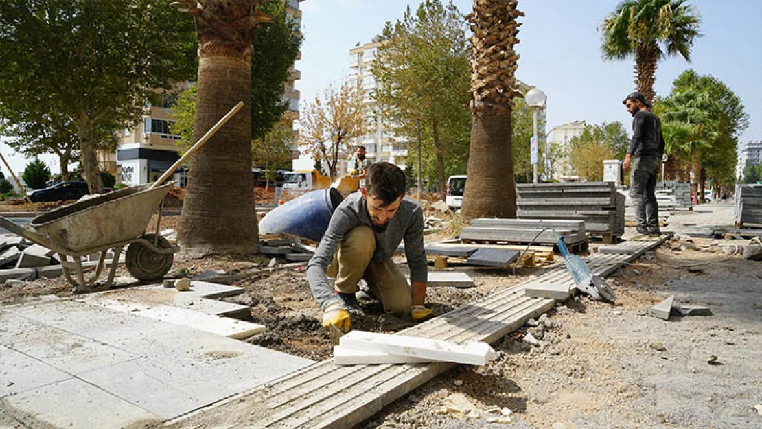 Binevler Cadde Yenileme Projesi'nde altyapı tamamlanıyor