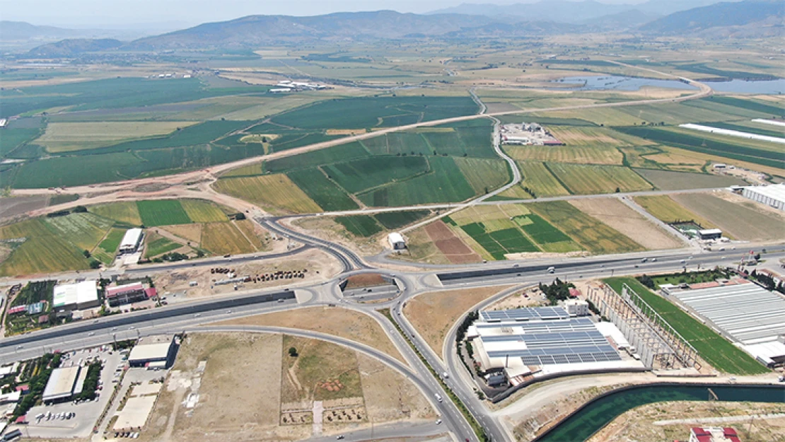 Çalışmaları tamamlanan yol trafiğe açıldı