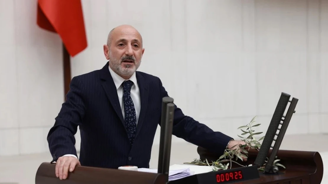 CHP'li Ali Öztunç, 'Bankalar kar rekoru, vatandaş borç rekoru kırıyor'