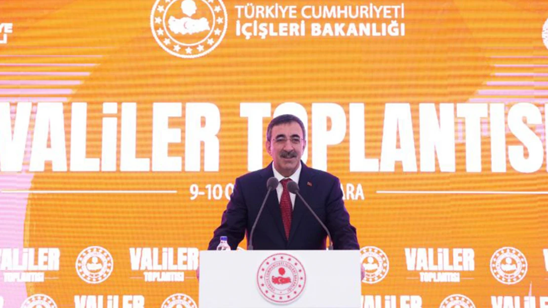 Cumhurbaşkanı yardımcısı Cevdet Yılmaz: 'Biz size efendilik yapmaya değil hizmetkar olmaya geldik'