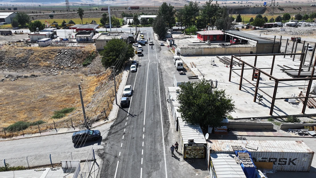 Deforma olan yollarda yenileme çalışmaları