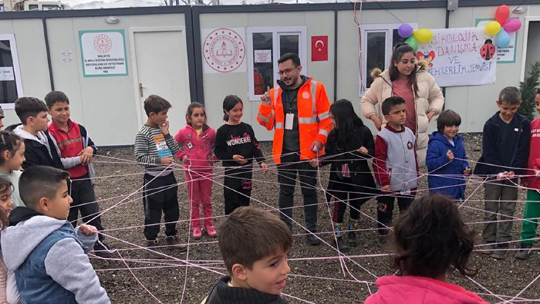 Deprem bölgesinde 2 milyon 700 bin kişiye psikososyal destek sağlandı