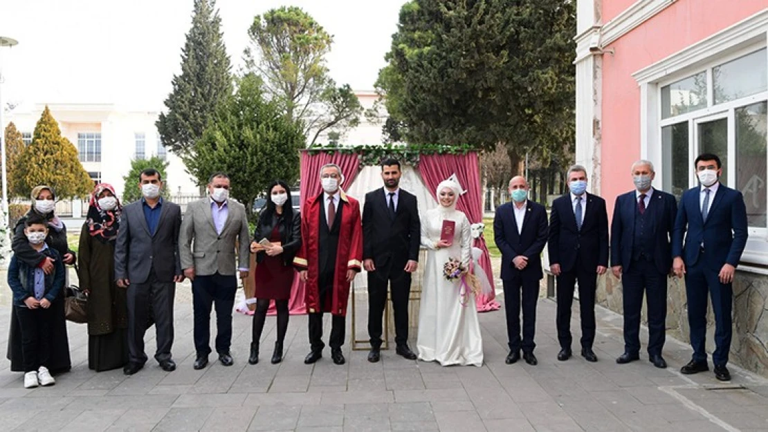 Dört dörtlük nikah