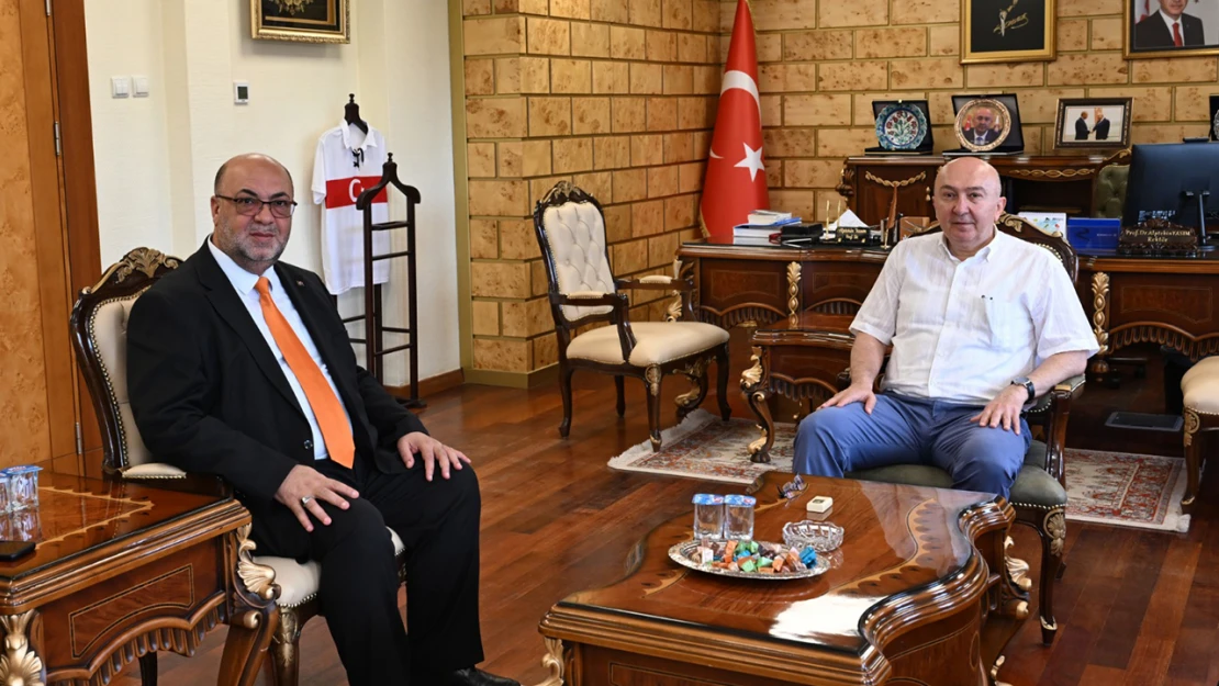 Dulkadiroğlu Belediye Başkanı Akpınar, Rektör Yasım'ı ziyaret etti
