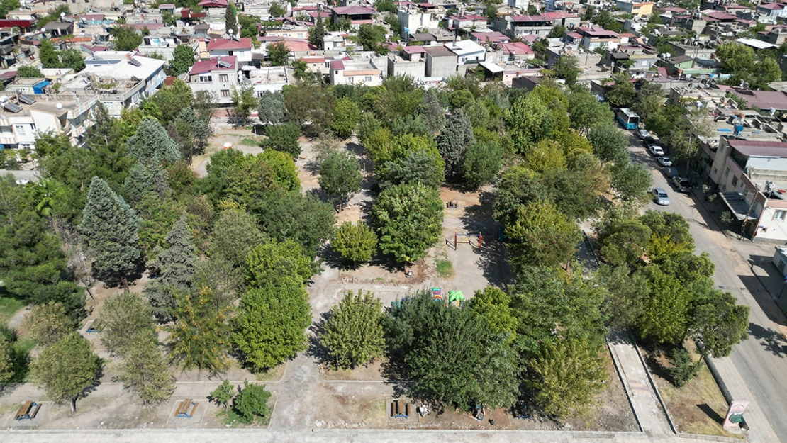 Dulkadiroğlu Parkı'nda yenileme çalışmaları başladı