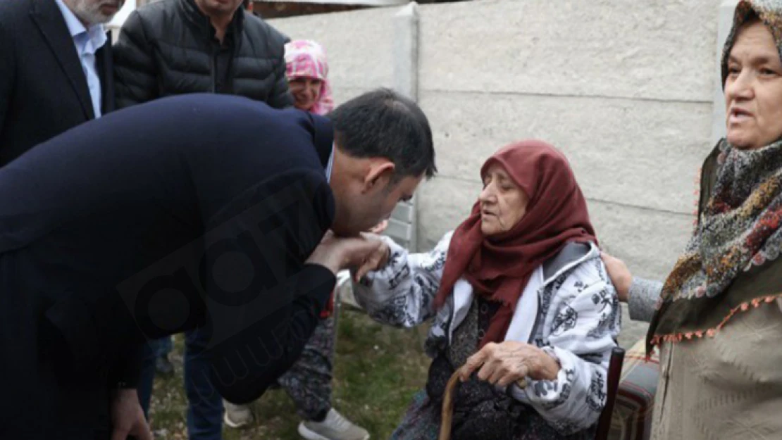 Düzce depreminin ardından 321 bina hasarlı