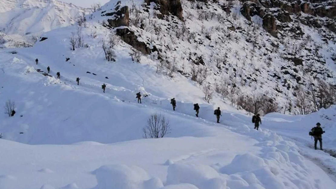 Eksi 25 derecede vatan nöbeti