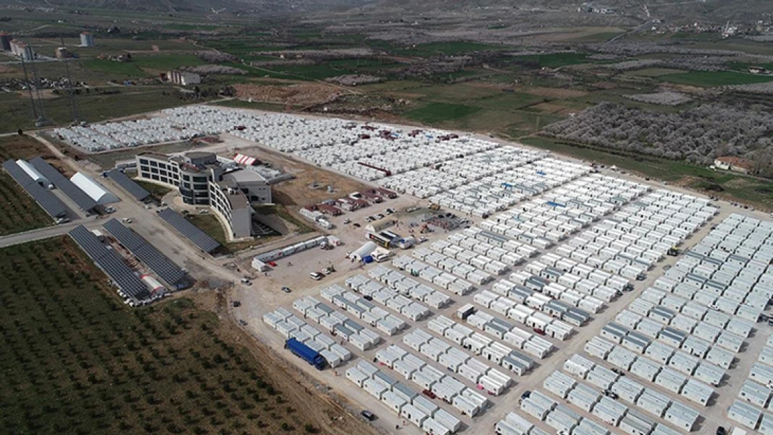 En büyük konteyner kente 8 bin depremzede yerleştirildi