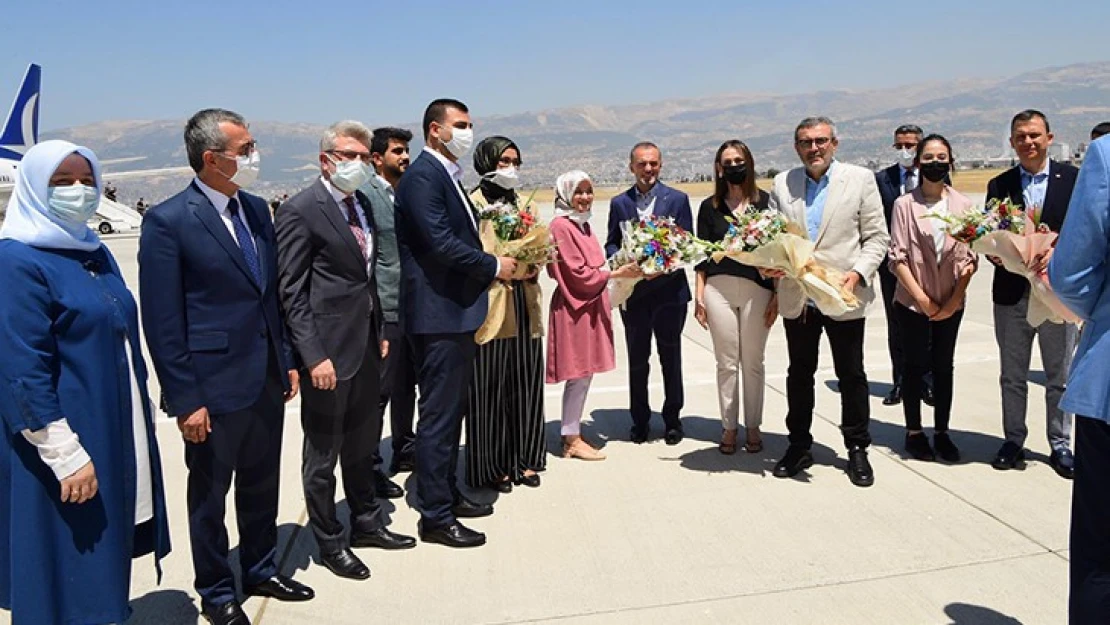 Erkan Kandemir, Mahir Ünal, Fatih Şahin ve Eyyüp Kadir İnan Kahramanmaraş'ta