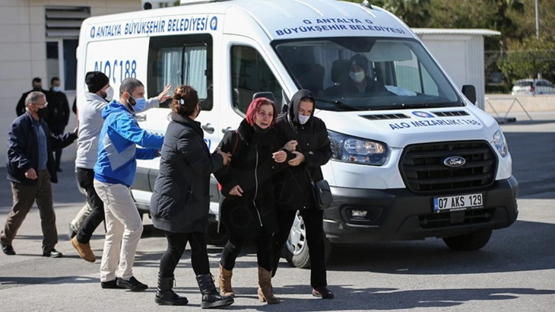 Eşini silahla öldürdükten sonra intihar ettiği belirlendi