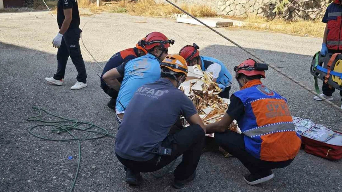 Gerçeği aratmayan deprem tatbikatı