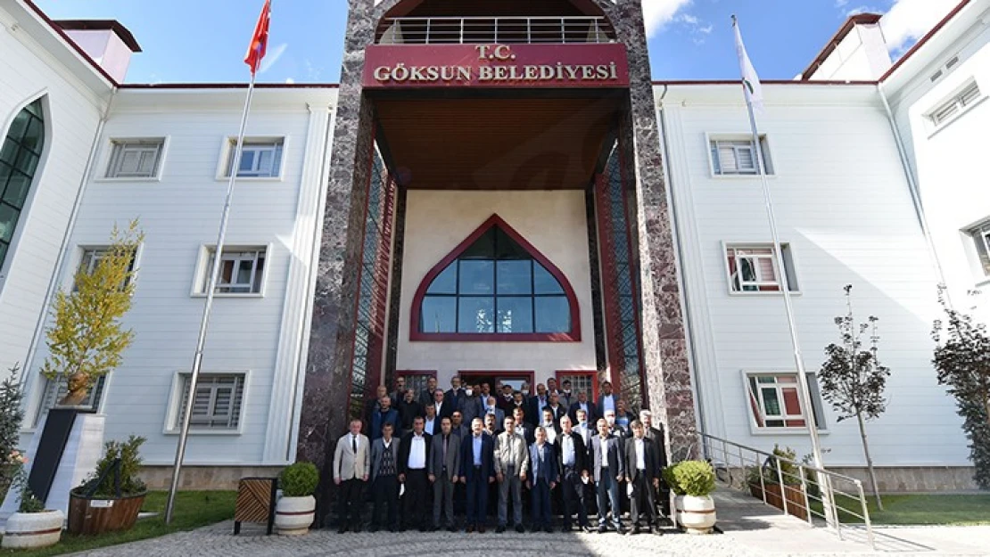 Göksun Belediye Başkanı Aydın, mahalle muhtarlarıyla bir araya geldi