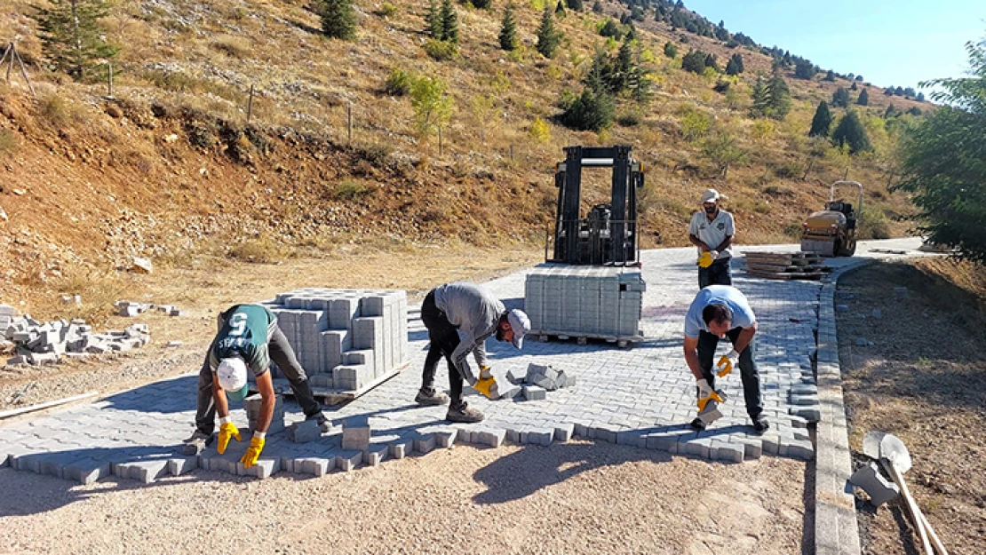 Göksun'da mahallelerin ulaşım standardı artıyor