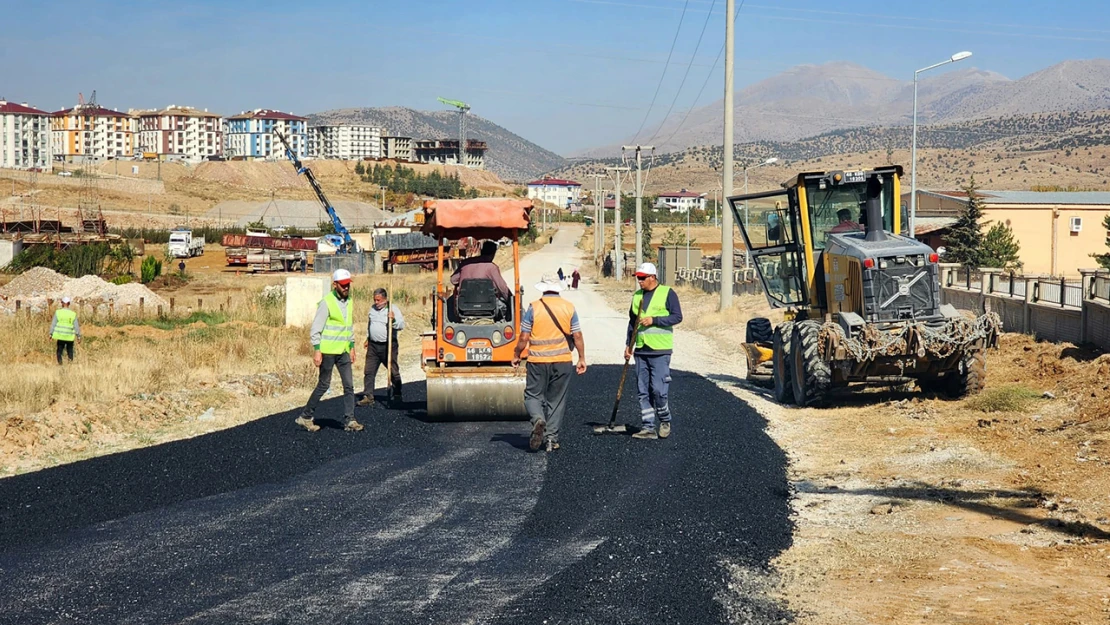 Göksun'da TOKİ - Hastane yolunun ulaşımı iyileştirildi